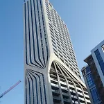 Mercury-tower With Pool アパート