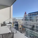 Mercury-tower With Pool *