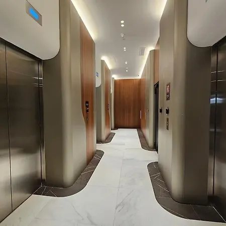 Mercury-tower Modern Apartment