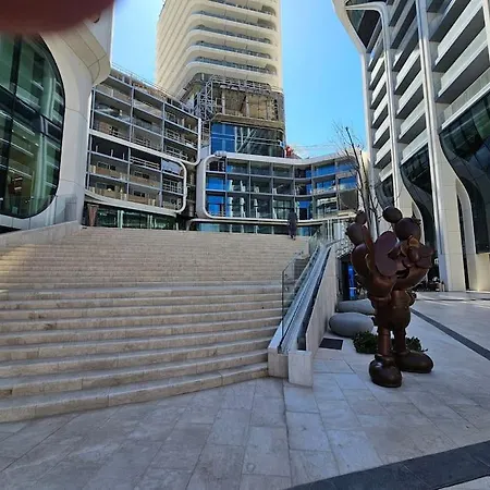 Mercury-tower With Pool