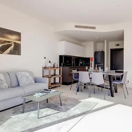 Apartment Mercury-tower Modern