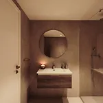 Mercury-tower With Pool *