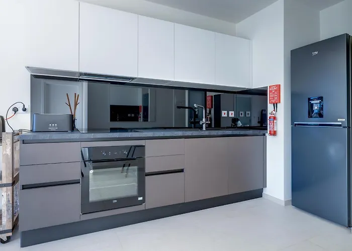 Apartamento Mercury-tower With Pool San Julián