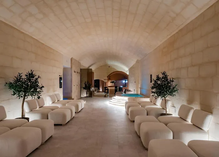 Mercury-tower With Pool Apartment