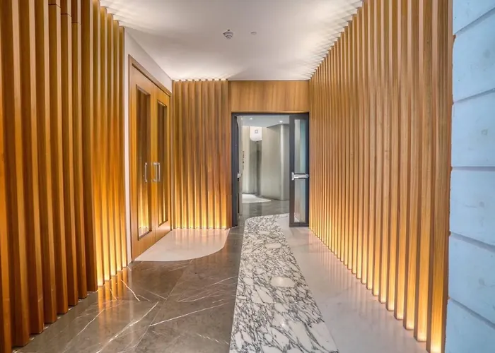 Mercury-tower With Pool *