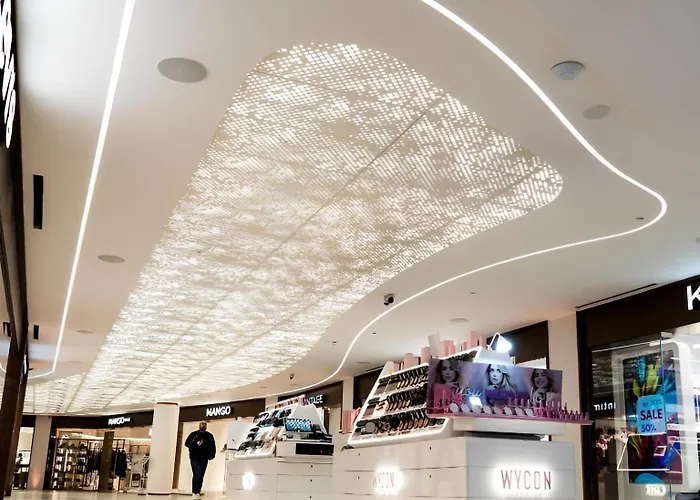 Mercury-tower With Pool