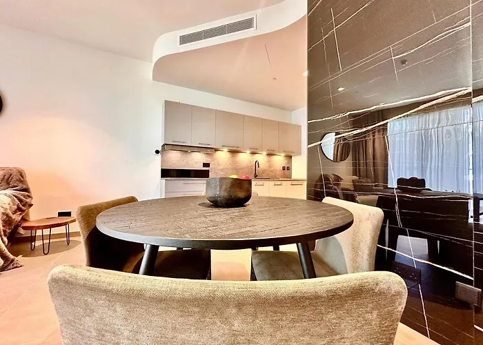 Apartamento Mercury-tower With Pool