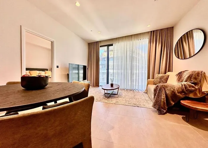 Mercury-tower With Pool Apartamento San Julián