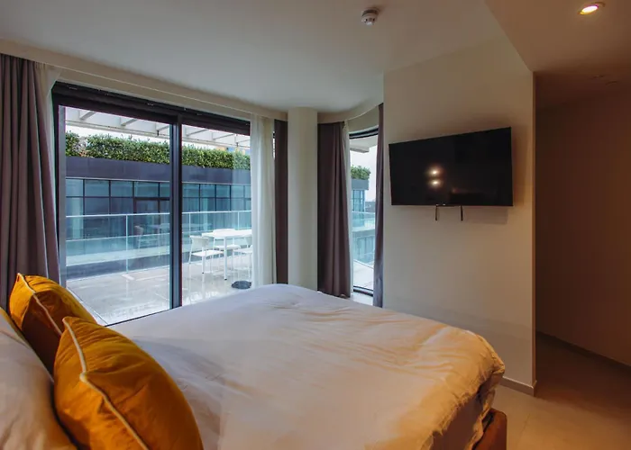 Mercury-tower With Pool Apartamento San Julián