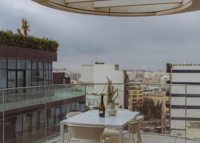 Mercury-tower With Pool *