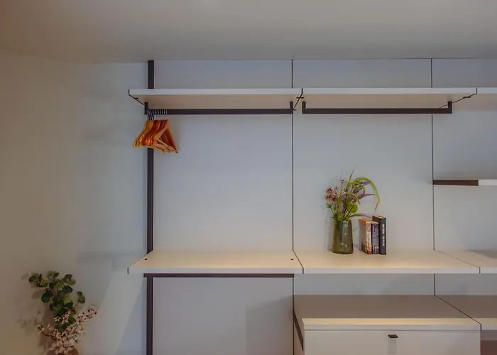 Mercury-tower With Pool Apartamento *